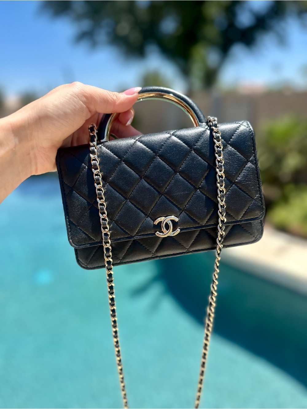 Chanel Wallet On Chain with Handle Lambskin & Gold Black - Picture 3 of 16